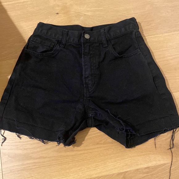 Brandy Melville Black Jean Shorts - Picture 1 of 3